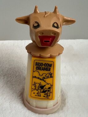 Vintage Whirley Moo-Cow Creamer Novelty Cow Pitcher Warren PA USA Retro Kitchen